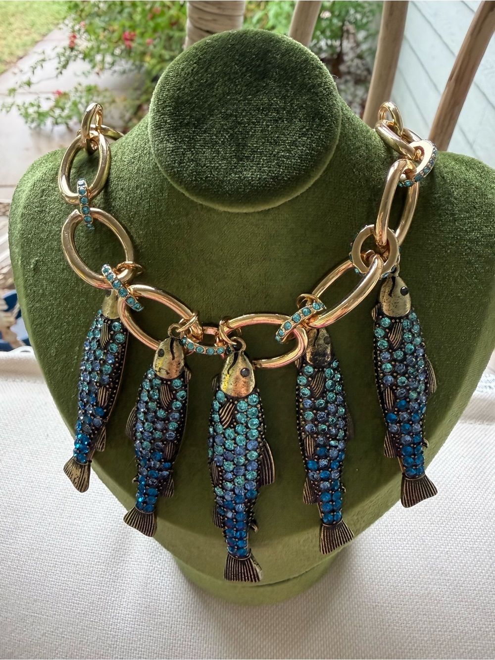 Betsey Johnson Rhinestones Blue & Turquoise Fish Charm Statement Necklace - Picture 5 of 11